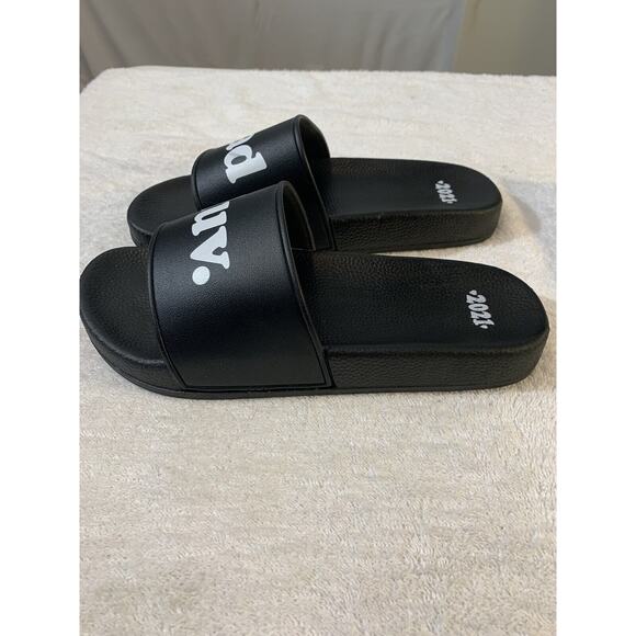 Mad Luv Slides Shower Shoes Womens Size 8 (40) Slip On Sandals - Picture 6 of 6
